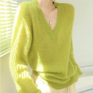 NWT Commense v neck sweater